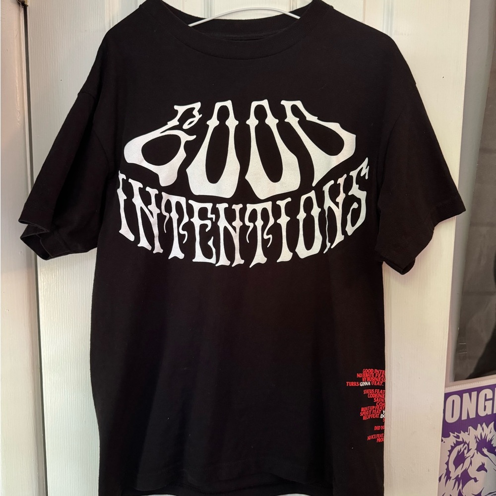 graphic tee